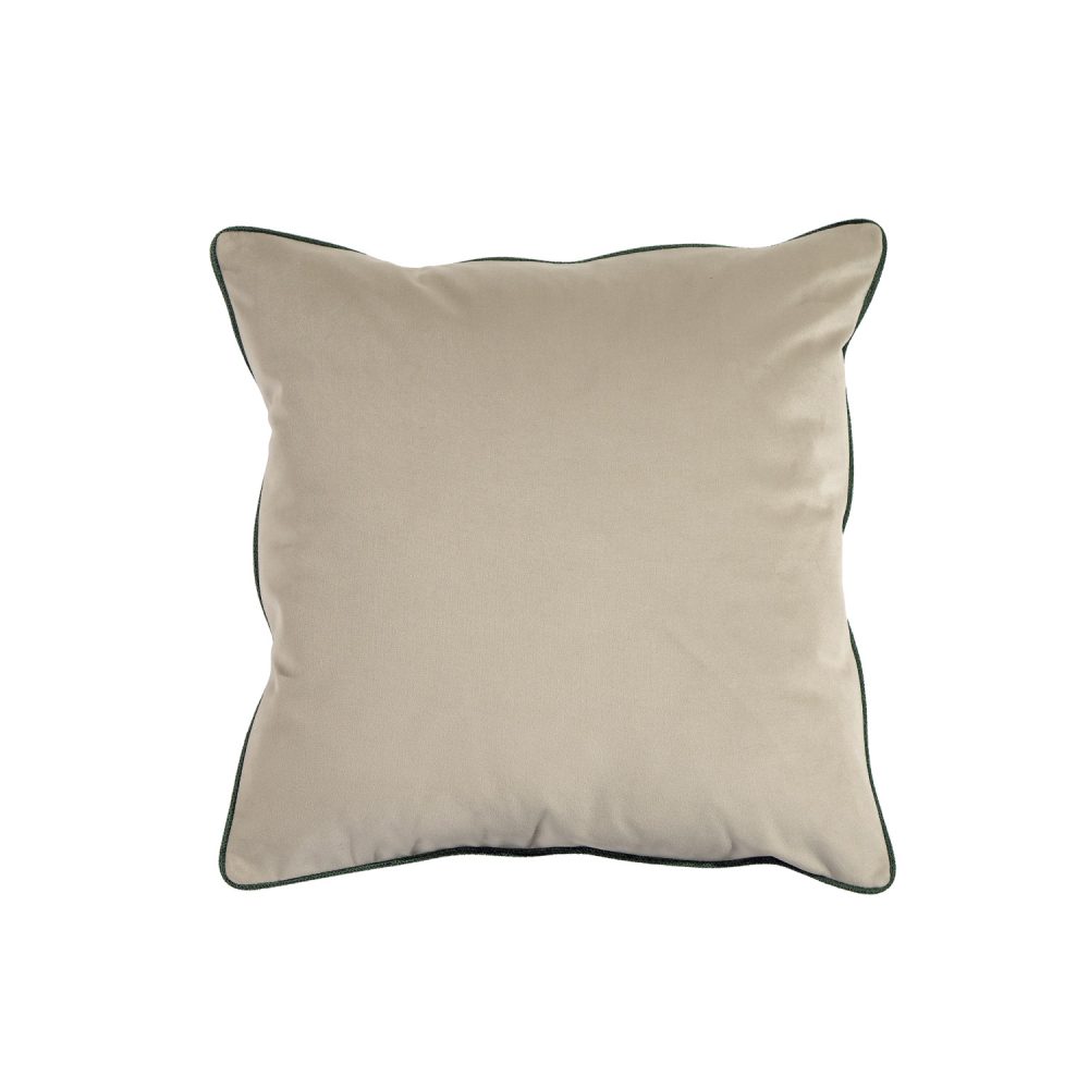 Almofada quadrada bege com costura de acabamento verde-escuro nas bordas. A almofada é feita de tecido macio e acolchoada para maior conforto, com design simples e elegante, sem padrões visíveis.