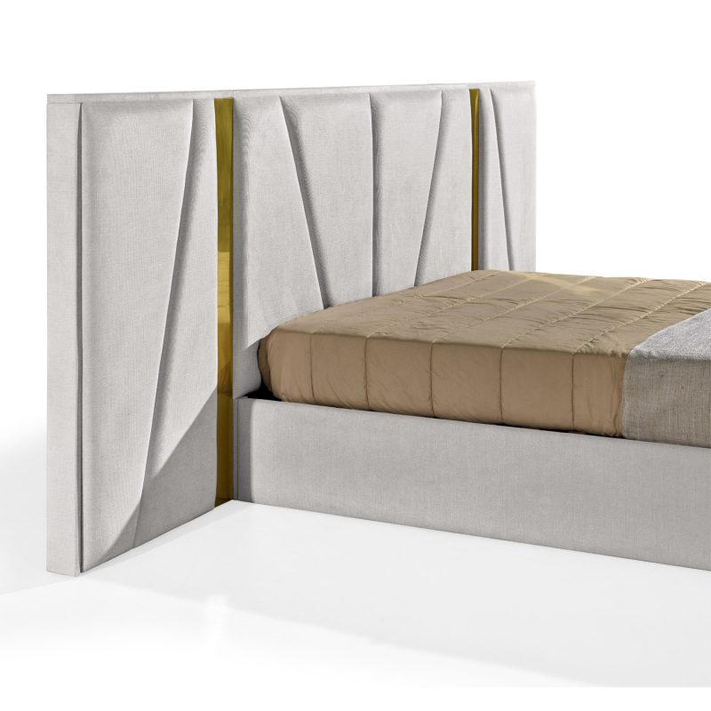 Cama de Casal estofada em branco com Painéis Laterais em Dourado