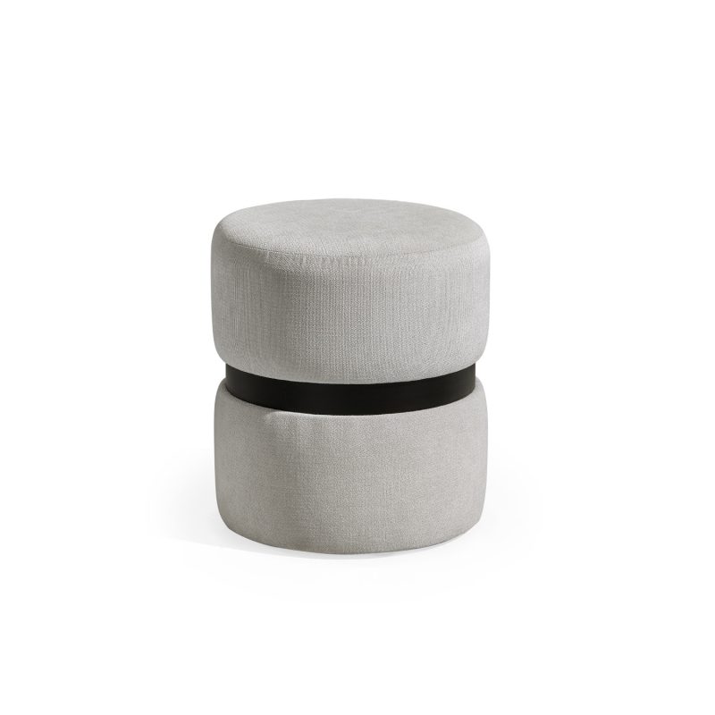 Puff estofado em branco com faixa central em preto